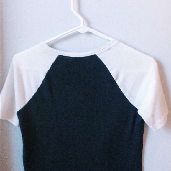 A Victoria’s Secret PINK comfy tee! - Picture 2 of 4